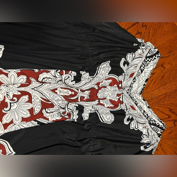 Summer's most-wanted layer: this lovely caftan tunic comfy and relaxing - Picture 6 of 9